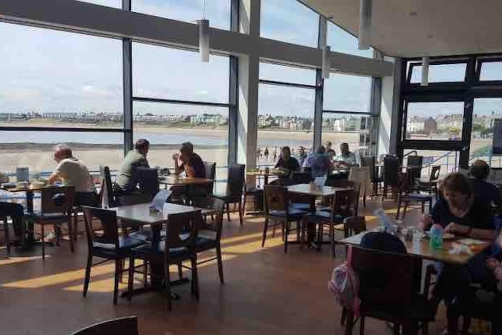 A Bolt Hole By The Beach On The Northumberland Coast Woodhorn ภายนอก รูปภาพ